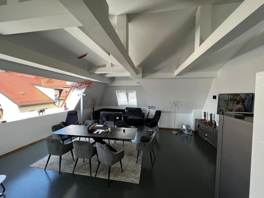 6 Zimmer Maisonette-Penthouse Pool Dachterrasse Luxus 慕尼黑 外观 照片